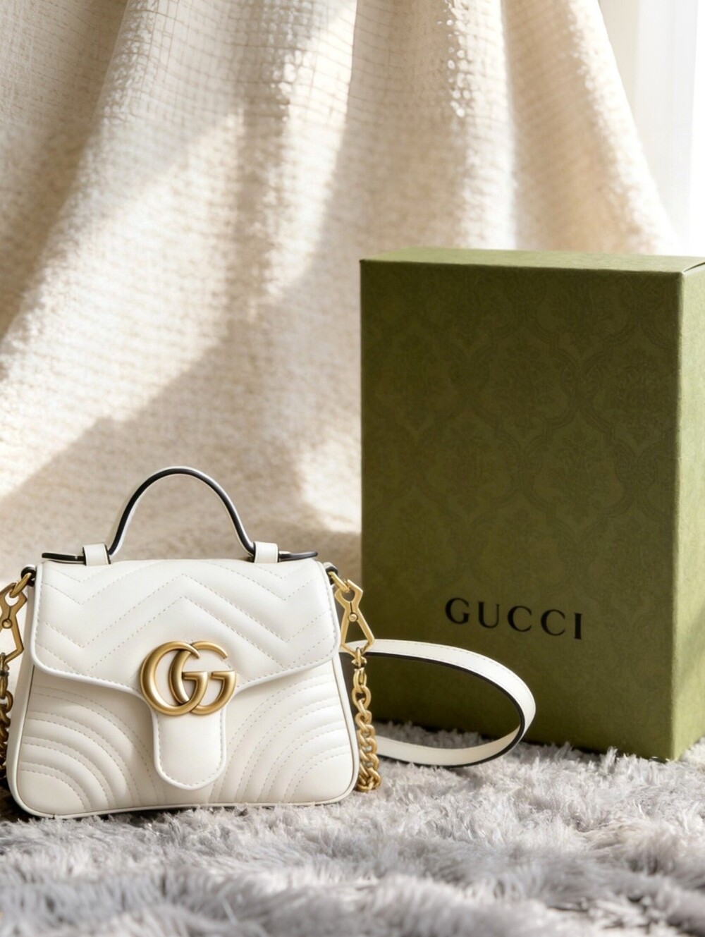Gucci GG Marmont Mini Top Handle Bag